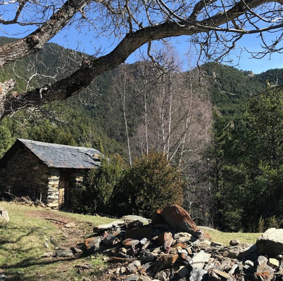 Dues rutes diferents per conèixer la pedra seca d’Andorra aquest estiu