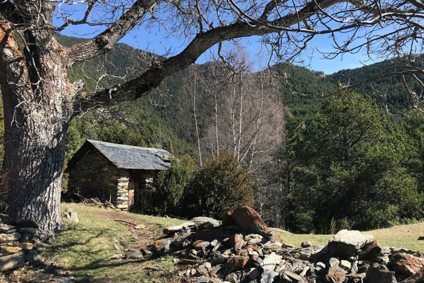 Dues rutes diferents per conèixer la pedra seca d’Andorra aquest estiu