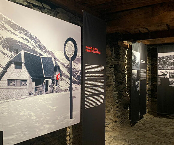 Cal Pal presenta noves activitats culturals emmarcades en l’exposició “Refugiats. Andorra, país d’acollida”.