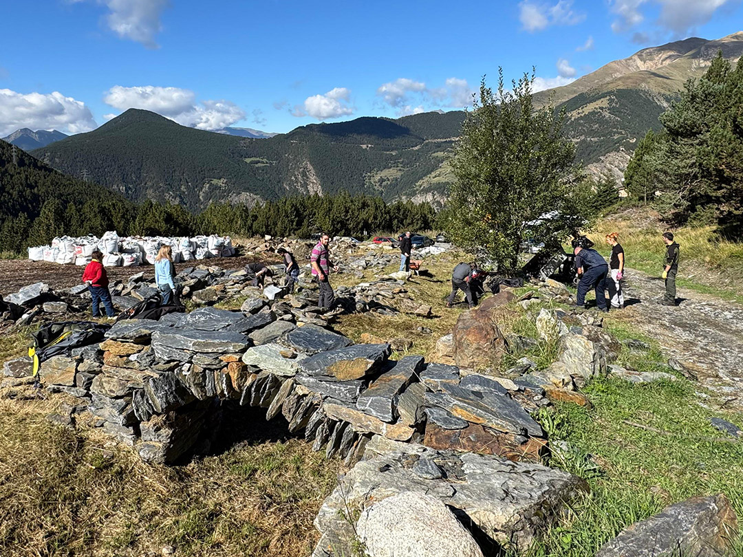 Setena edició dels Cursos d’Artesans Pedra seca a Andorra